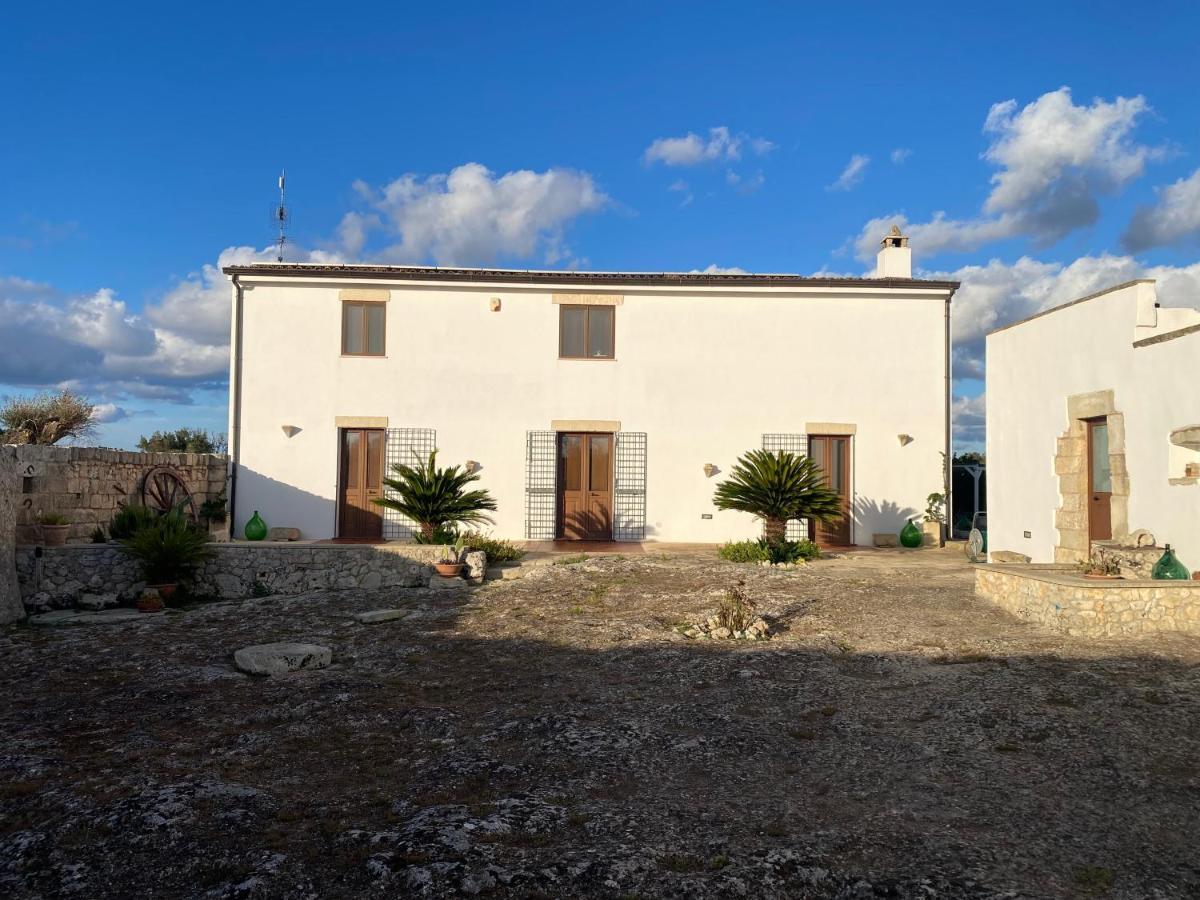 Agriturismo Masseria Saittole Carpignano Salentino Extérieur photo